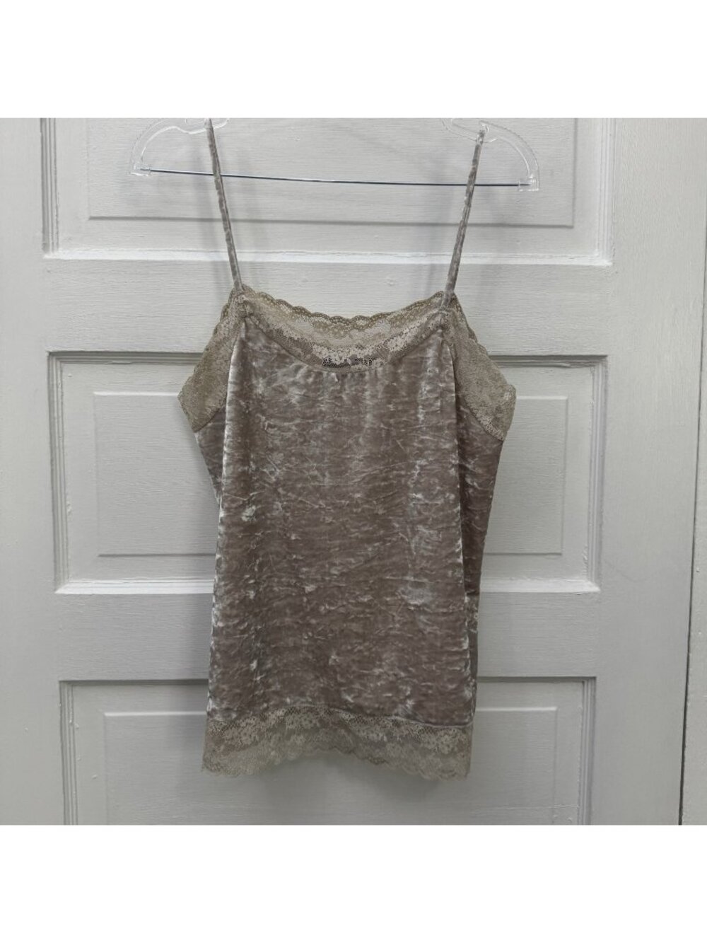 Romeo + Juliet Couture Womens M Taupe Crushed Velvet Lace Cami Tank Top